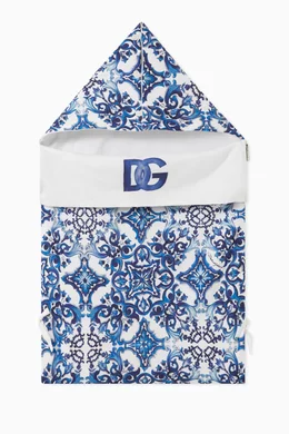 Shop Dolce & Gabbana Blue Majolica-printed Sleeping Bag in Cotton for KIDS  | Ounass Saudi Arabia