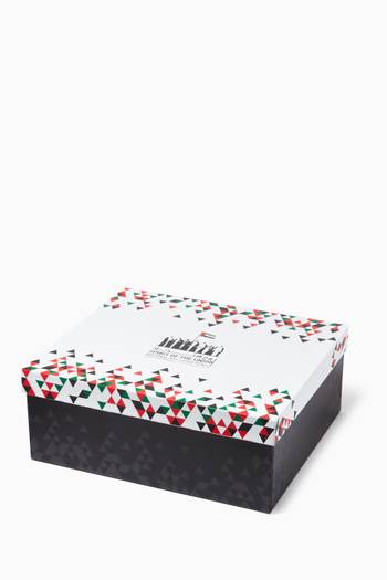 hover state of UAE National Day Gift Box 2021  