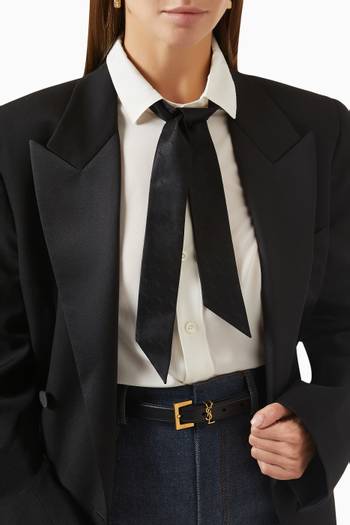 hover state of ربطة عنق بنقشة شعار الماركة حرير